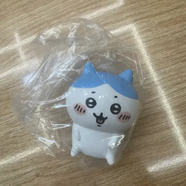[BUNJANG] Chiikawa Hachiwara Figure / 치이카와 하치와레 피규어