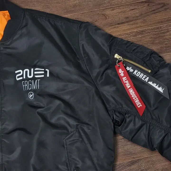 [BUNJANG] 2NE1 Fragment MA-1 Bomber Jacket / 2NE1 투애니원 프라그먼트 콜라보 MA-1 항공 점퍼 자켓