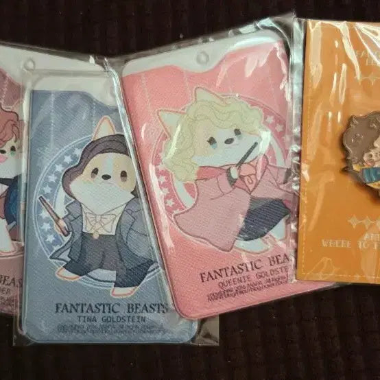 [BUNJANG] Fantastic Beasts Pin Badge &amp; Card Wallet Set (3 Types) / 신비한 동물사전 핀뱃지 + 카드 지갑? 3종 세트