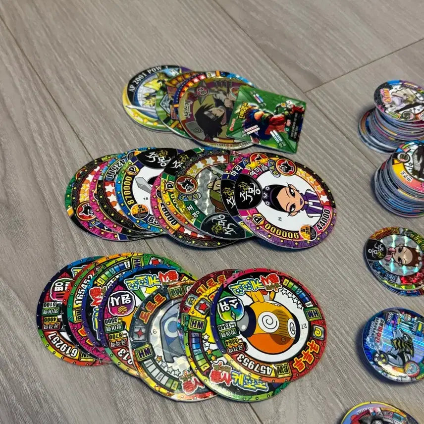[BUNJANG] Assorted Paper Ttakji - Naruto, Yu-Gi-Oh!, and More / 나루토 유희왕 등 종이 딱지