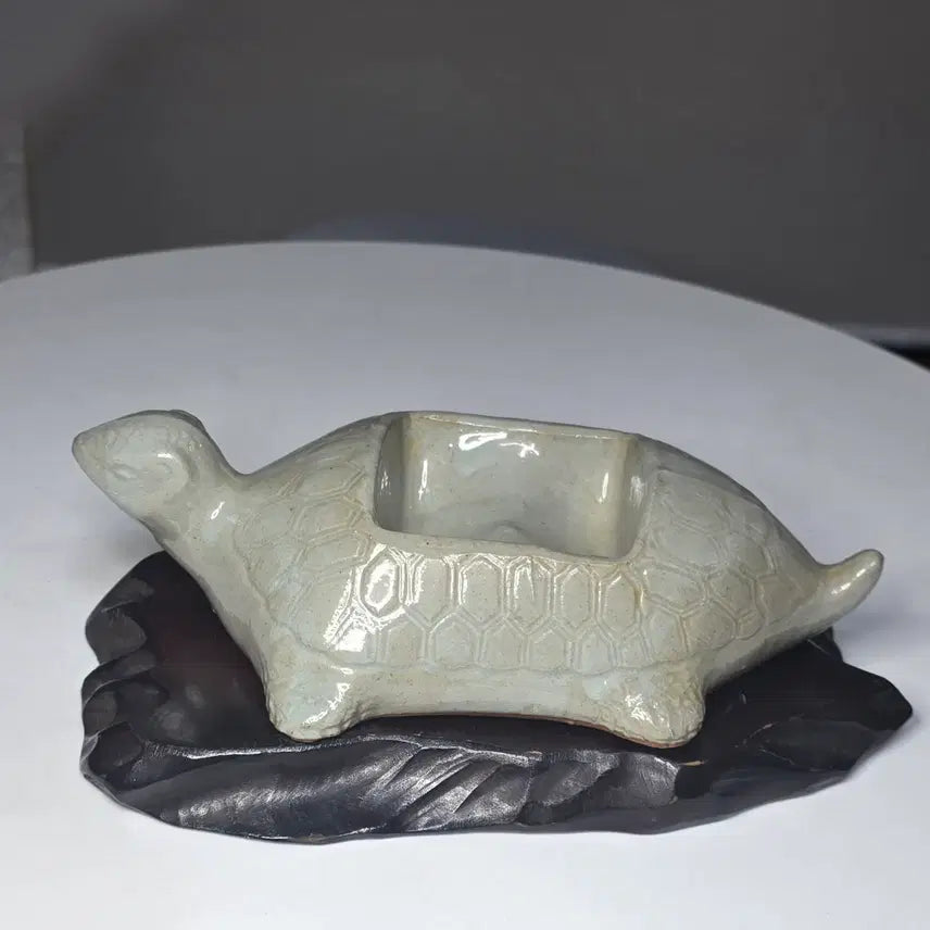 [BUNJANG] Baekja Turtle-shaped Inkstone Holder / 백자 귀형 묵호