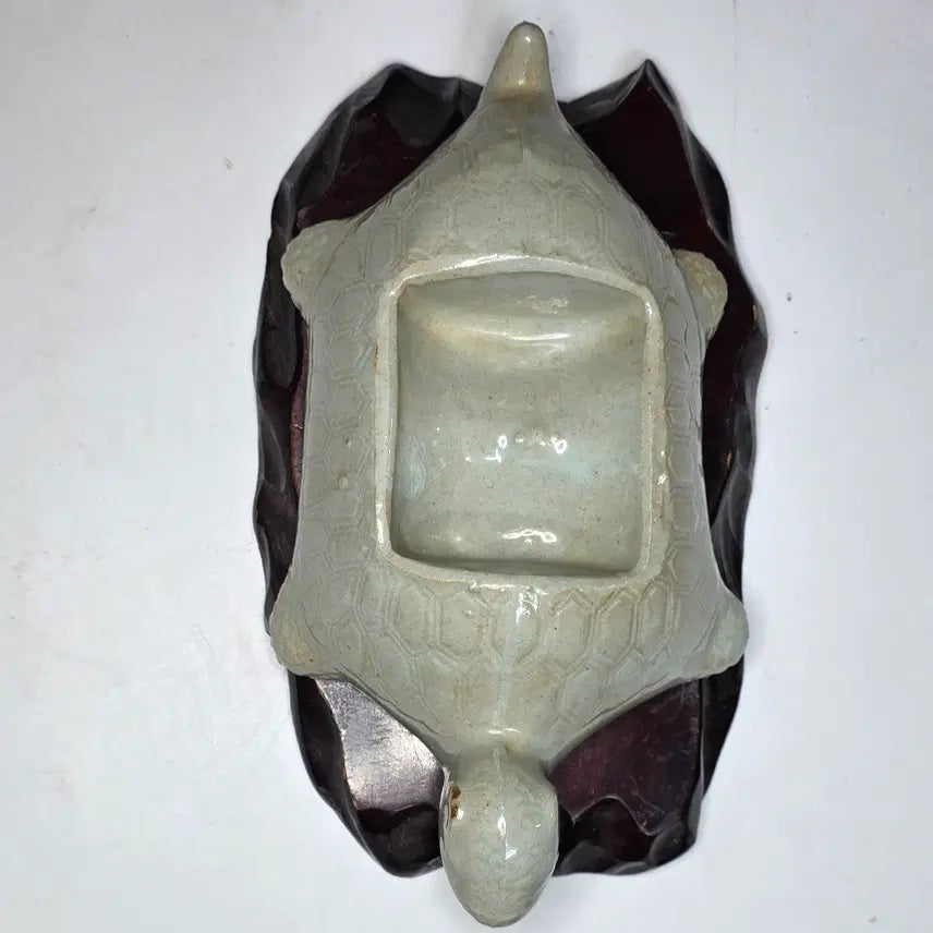 [BUNJANG] Baekja Turtle-shaped Inkstone Holder / 백자 귀형 묵호