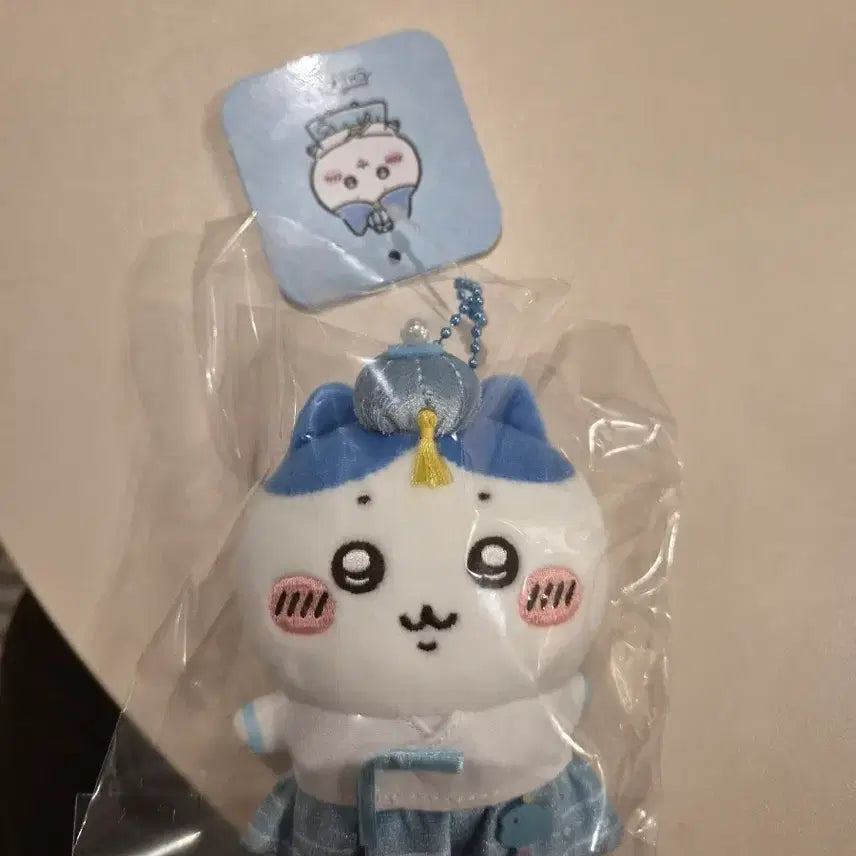 [BUNJANG] Chiikawa Hachi Hanbok Plush / 치이카와 한복 하치
