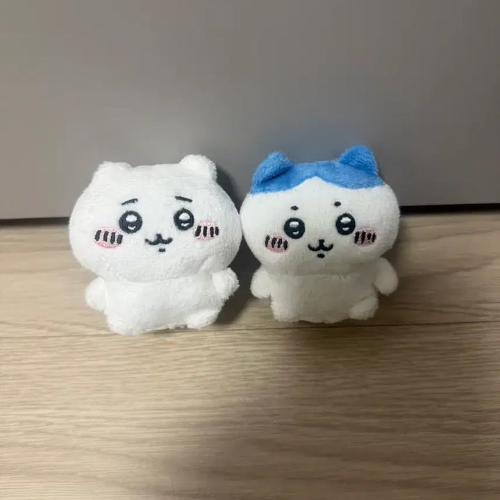 [BUNJANG] Chiikawa Sitting Plush Bundle Set (Chiikawa, Hachiwara) - Old Version / 치이카와 앉은 누이 구버전 일괄(치이카와, 하치와레)