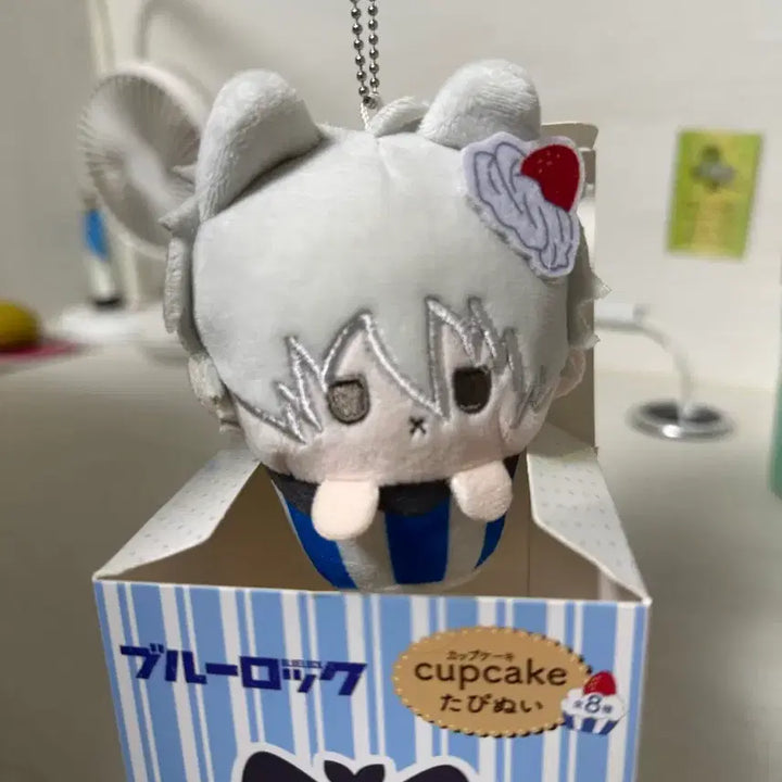 [BUNJANG] Blue Lock Official Tapioca Nagi Cupcake Plush / 블루 록 공식 정품 컵케이크 타피누이 나기