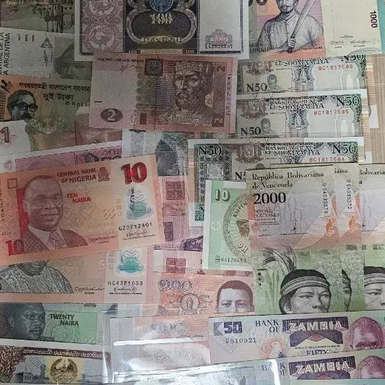 [BUNJANG] Unused World Banknotes Bundle Set (50 pcs) / (미사용) 다양한 국가 지폐 세트(50장) 일괄