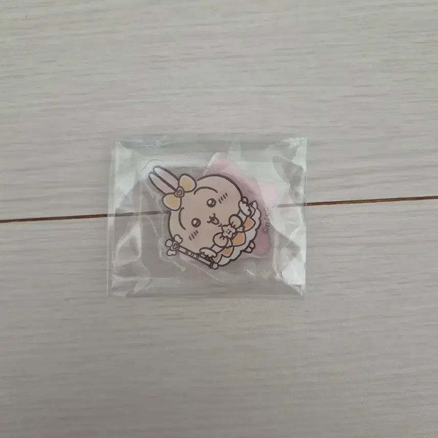[BUNJANG] Magical Chiikawa Usagi Acrylic Stand / 매지컬 치이카와 우사기 아크릴스탠드