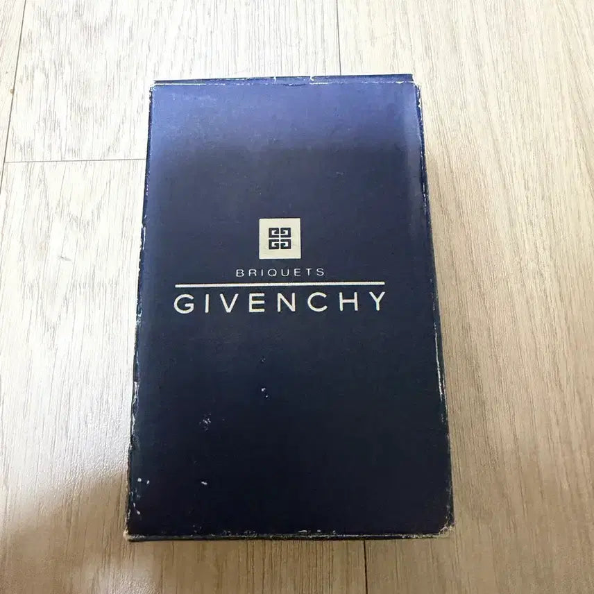 [BUNJANG] Givenchy Authentic Lighter / 지방시 정품 라이터