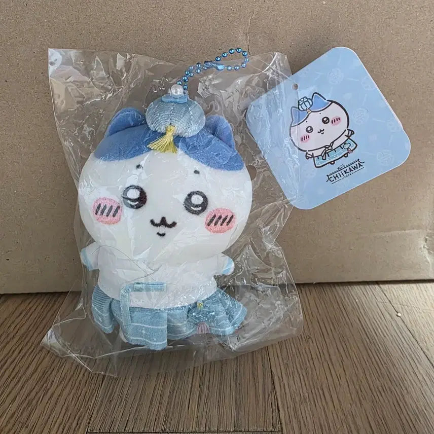 [BUNJANG] Chiikawa Hanbok Hachiware Mascot / 치이카와 한복 하치와레