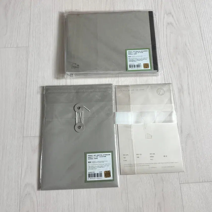 BUNJANG] SHINee Jonghyun AGIT Postcard Book + The Letter Postcard