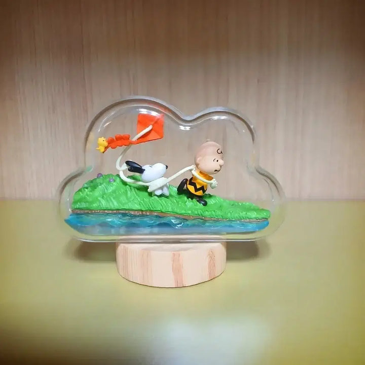 [BUNJANG] Snoopy &amp; Charlie Brown Kite Flying Dome Figure / 스누피 찰리브라운 연날리기 돔 피규어