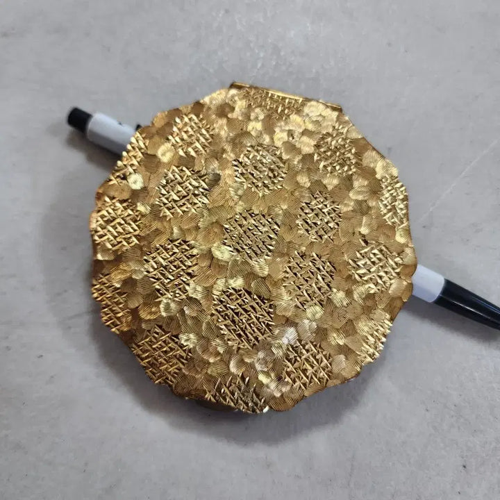 [BUNJANG] Stratton Vintage Powder Compact / 영국 오래된 빈티지 스트라튼(Stratton) 파우더 콤팩트. 사용제 중고 입니다 지름8.7cm