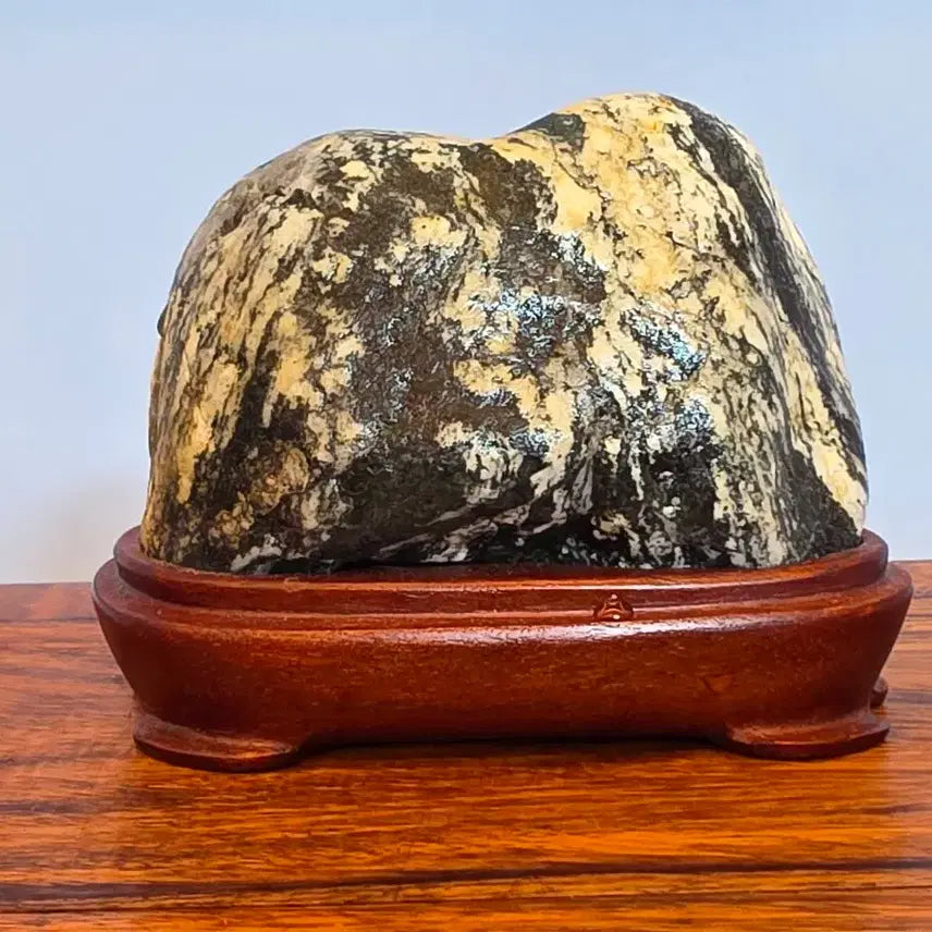 [BUNJANG] Waterfall Stone Scholar Stone with Base / 26100802 컬러가 좋고 건폭이 있는 폭포석 수석 팝니다