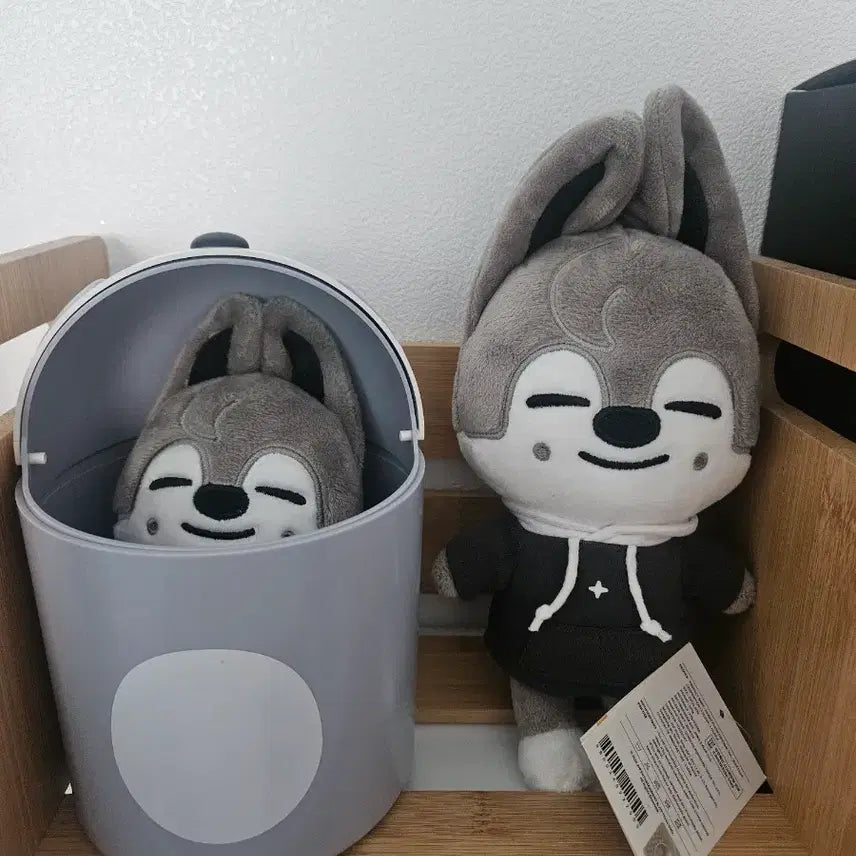 [BUNJANG] Stray Kids Wolf Chan Original Mini Trash Can Bundle Set / 스트레이키즈 스키주 울프찬 오리지널 미니 휴지통 일괄판매 방찬 리노 창빈 현진 한 필릭스 승민 아이엔 울프찬 리빗 돼끼 지니렛 한쿼카 뽁아리 퍼핌 폭시니