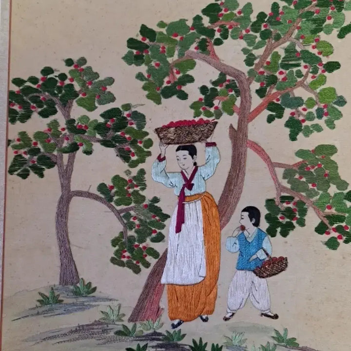 [BUNJANG] Traditional Embroidery Fruit Harvest Artwork / 전통 자수 과일 수확 그림