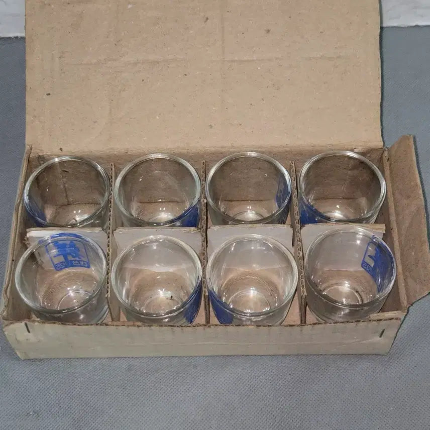 [BUNJANG] Daesun Soju Retro Glass Set (8 pcs) / 대선주조 레트로 옛날술자료 .소주잔 . 대선소주 선 대선25. 8개 미사용 잔