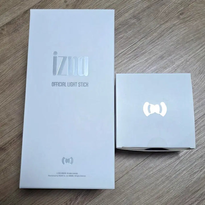[BUNJANG] IZNA Lightstick + Band Bundle / 이즈나 응원봉+밴드 양도