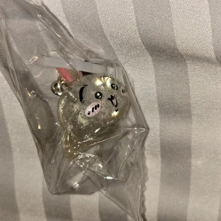 [BUNJANG] Chiikawa Park Usagi Lucky Draw Keychain (Sealed) / 치이카와파크 우사기 특전 메지루시 키링 미개봉