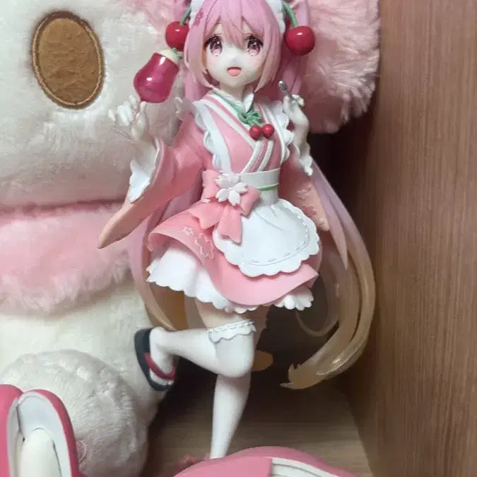 [BUNJANG] Vocaloid Sakura Miku Figure / 보컬로이드 사쿠라 미쿠 피규어