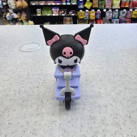 [BUNJANG] Kuromi Kickboard Figure / 킥보드쿠로미 피규어
