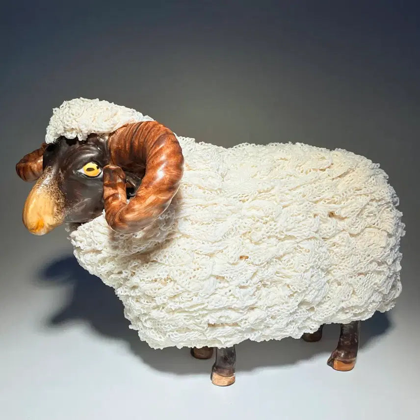 [BUNJANG] Irish Dresden Daddy Sheep Figurine / [희귀템]아일랜드 드레스덴(Irish Dresden) 피겨린 대디 십(Daddy Sheep 숫양)