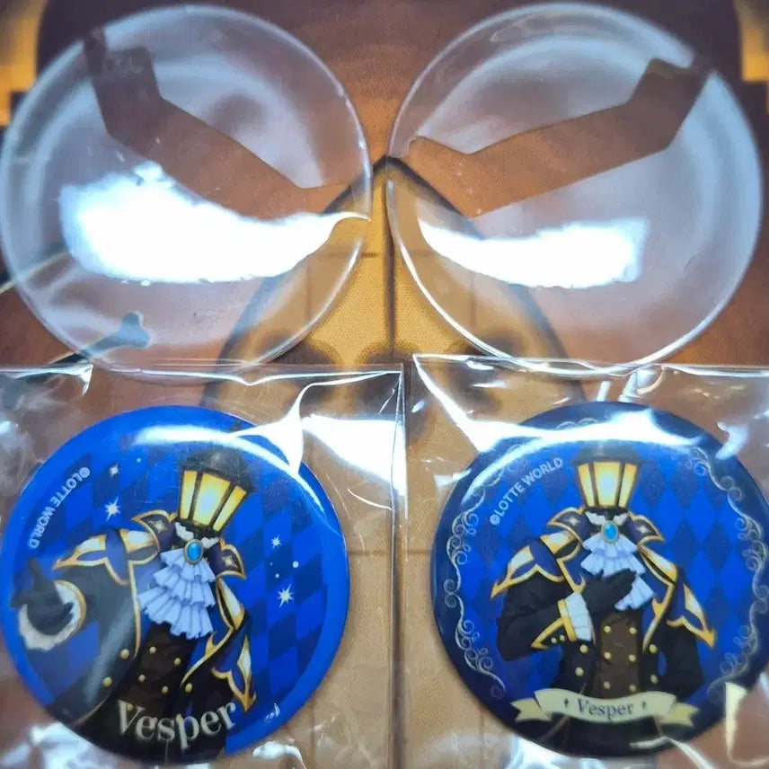 [BUNJANG] Vesper Lotte World Can Badge Set with 2 Covers / 커버 2개 덤)롯데월드 베스퍼 캔뱃지 2개 세트 판매합니다!