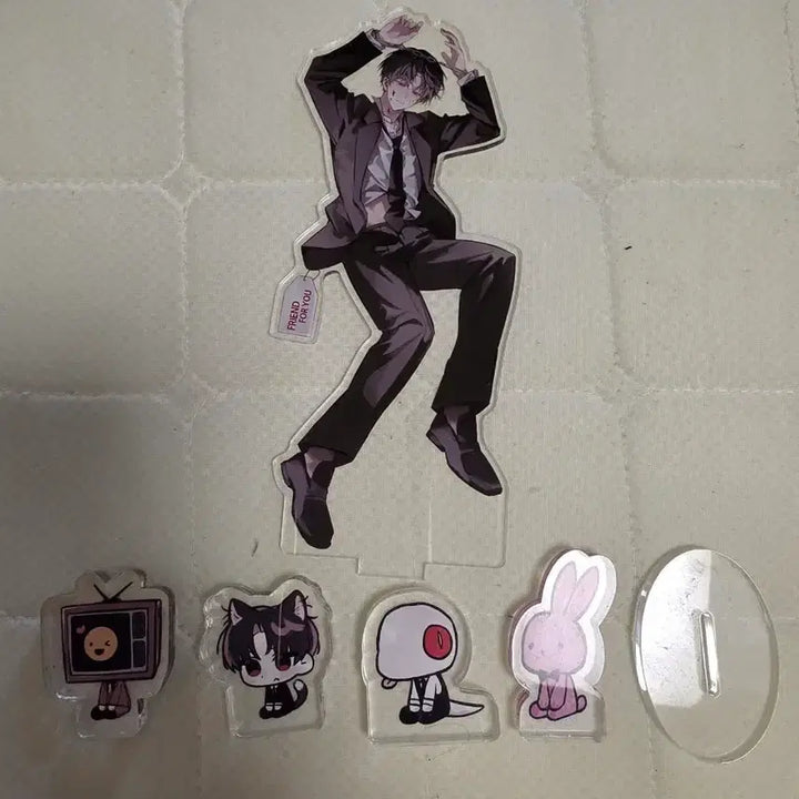 [BUNJANG] Unreleased "Must Go To Work Even If You Fall Into Ghost Stories" Collection Corotto Acrylic Stand / 급처))괴출/괴담에 떨어져도 출근해야 하는구나  비공식 코롯토 아크릴 스탠드