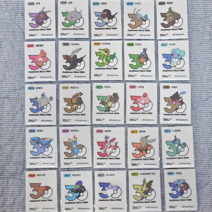 [BUNJANG] Pokemon 30th Anniversary Logo Sticker "Sylveon" (Generation 6) / 포켓몬 30주년 로고 띠부씰 님피아 0700 6세대 1013종 로고씰
