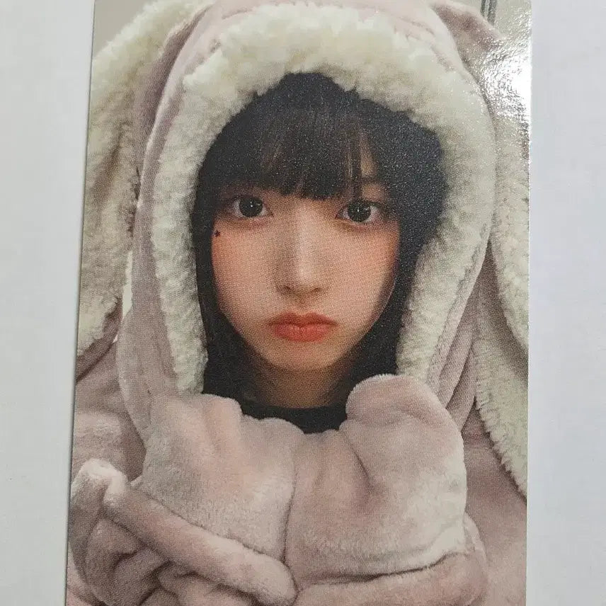 [BUNJANG] NMIXX Jius K-Pop Photocard Rabbit Blanket Version / 엔믹스 에버라인 지우 김지우 포카 포토카드 토끼담요