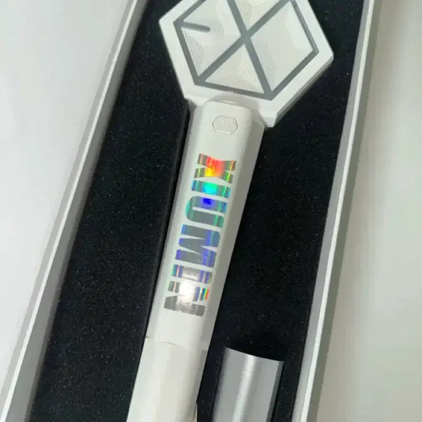 [BUNJANG] EXO Official Light Stick Ver. 3 (EXO-L Bong) / 에리디봉 뉴리디봉 (엑소 응원봉)