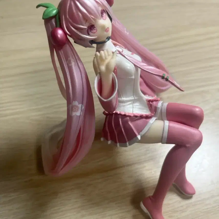 [BUNJANG] Sakura Miku 2024 Noodle Stopper Figure / 사쿠라 미쿠 2024 누들스토퍼