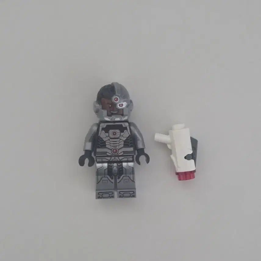 [BUNJANG] LEGO DC Cyborg Minifigure 76028 / [정품새제품] 76028 DC 사이보그 미니피규어 팝니다