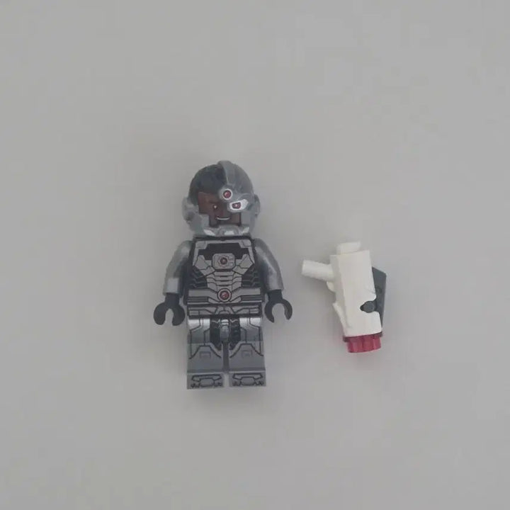 [BUNJANG] LEGO DC Cyborg Minifigure 76028 / [정품새제품] 76028 DC 사이보그 미니피규어 팝니다
