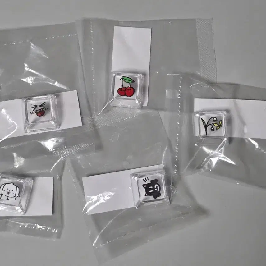 [BUNJANG] NCT 10th Anniversary Exhibition Neo Dimension Keycap Bundle Set - Yuta, Kun, Ten, Renjun, Jaehee / 엔시티 10주년 전시회 네오디멘션 키캡 유타 쿤 텐 런쥔 재희
