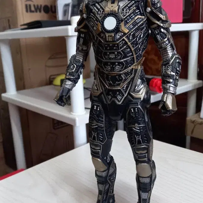 [BUNJANG] Iron Man 12-inch Figure 2-Set Bundle / 아이언맨12인치. 피규어 2종 세트