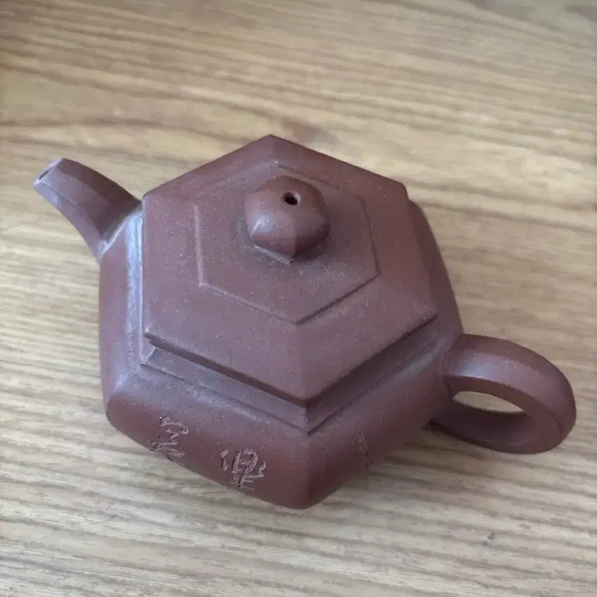 [BUNJANG] Handmade Yixing Clay Teapot - Hexagonal Design / 전수공 자사호