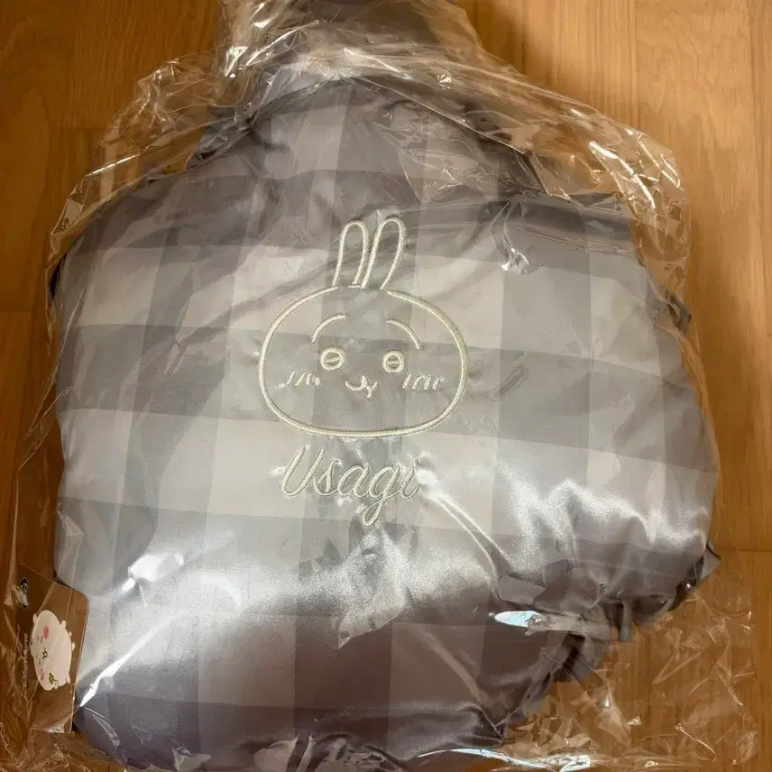 [BUNJANG] Chiikawa Usagi Cushion / 치이카와 쿠션 우사기