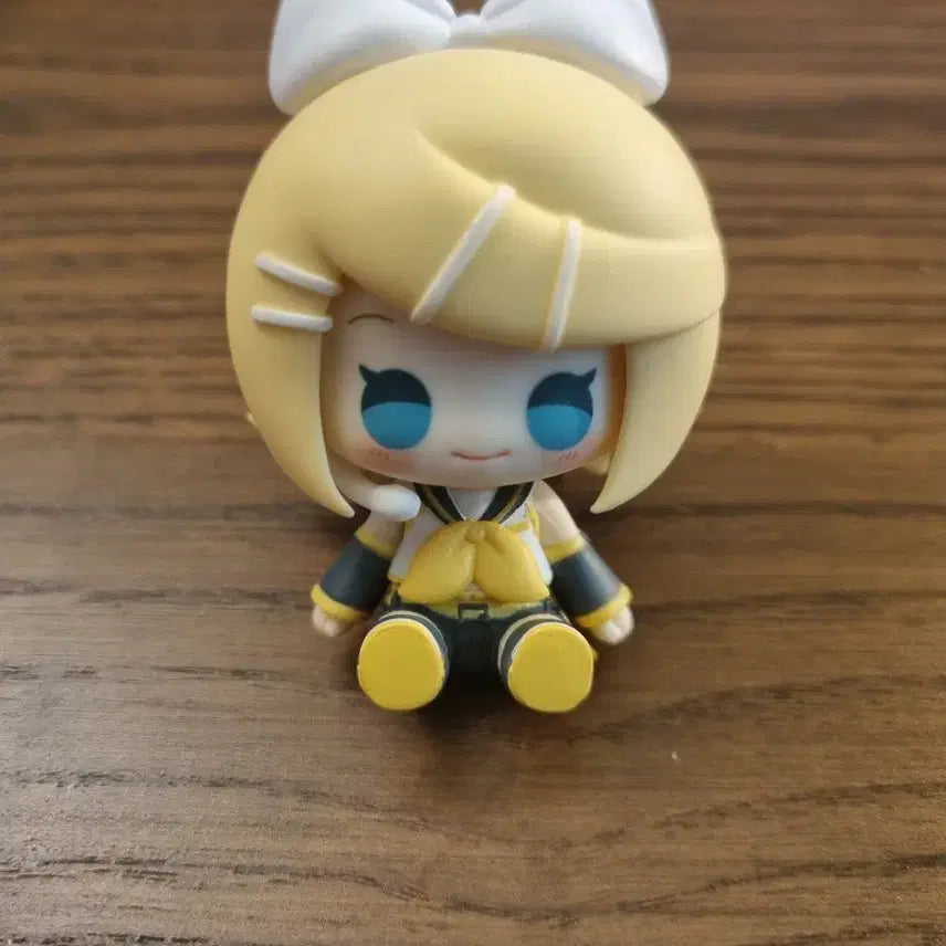 [BUNJANG] Kagamine Rin Figure / 카가미네 린 피규어