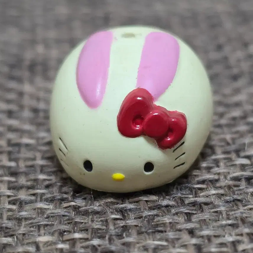 [BUNJANG] Sanrio Classic Kitty Strap Mochi Candy Charm / 고전 키티스트랩 화과자 토끼모찌 알맹이