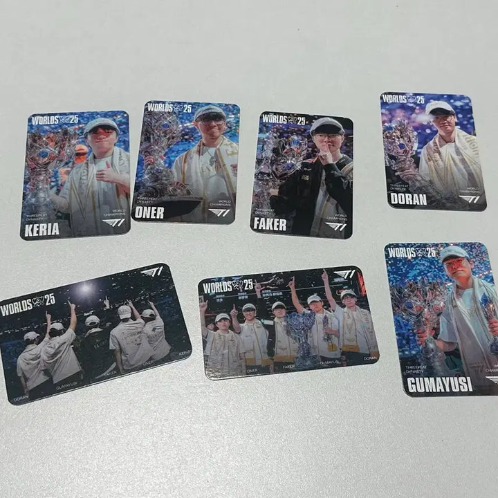 [BUNJANG] T1 World Championship Photocard Set / T1 월드 챔피언십 포토카드 세트