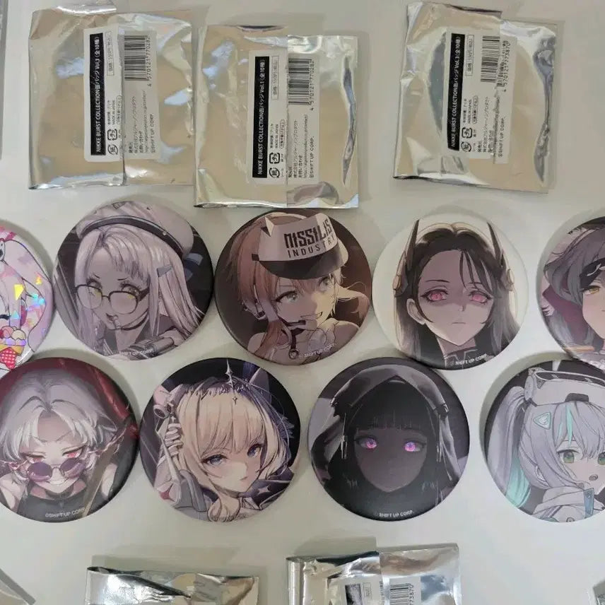 [BUNJANG] Goddess of Victory: Nikke Merchandise Bundle Set / 니케 굿즈 일괄 급처합니다