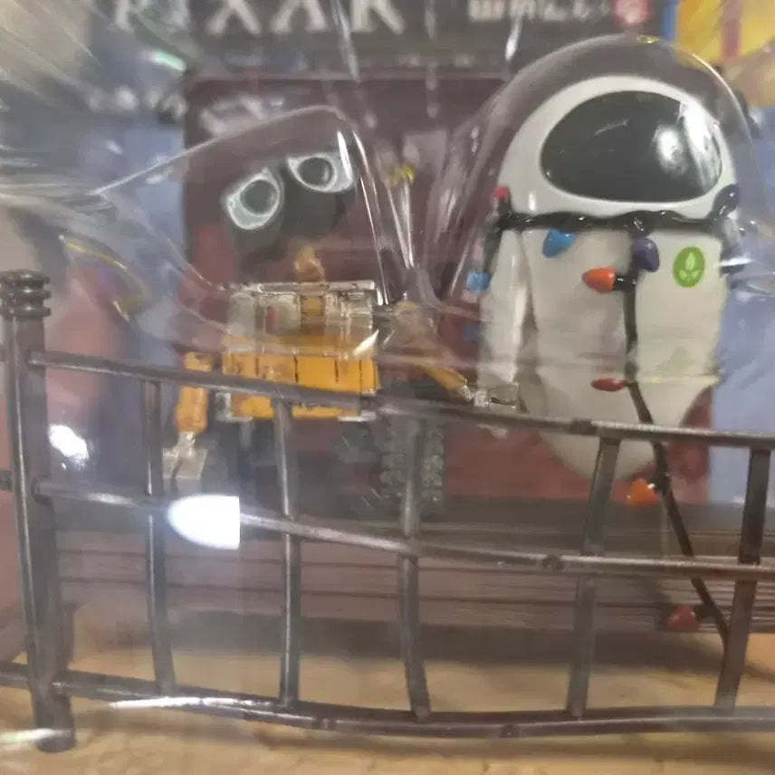 [BUNJANG] Pixar WALL-E Eve Scene Figure Set / 해피쿠지 픽사 월E D상 피규어 세트