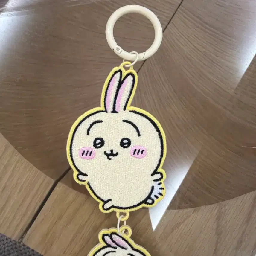 [BUNJANG] Chiikawa Usagi Embroidered Patch Keychain / 치이카와 우사기 자수 패치 키링