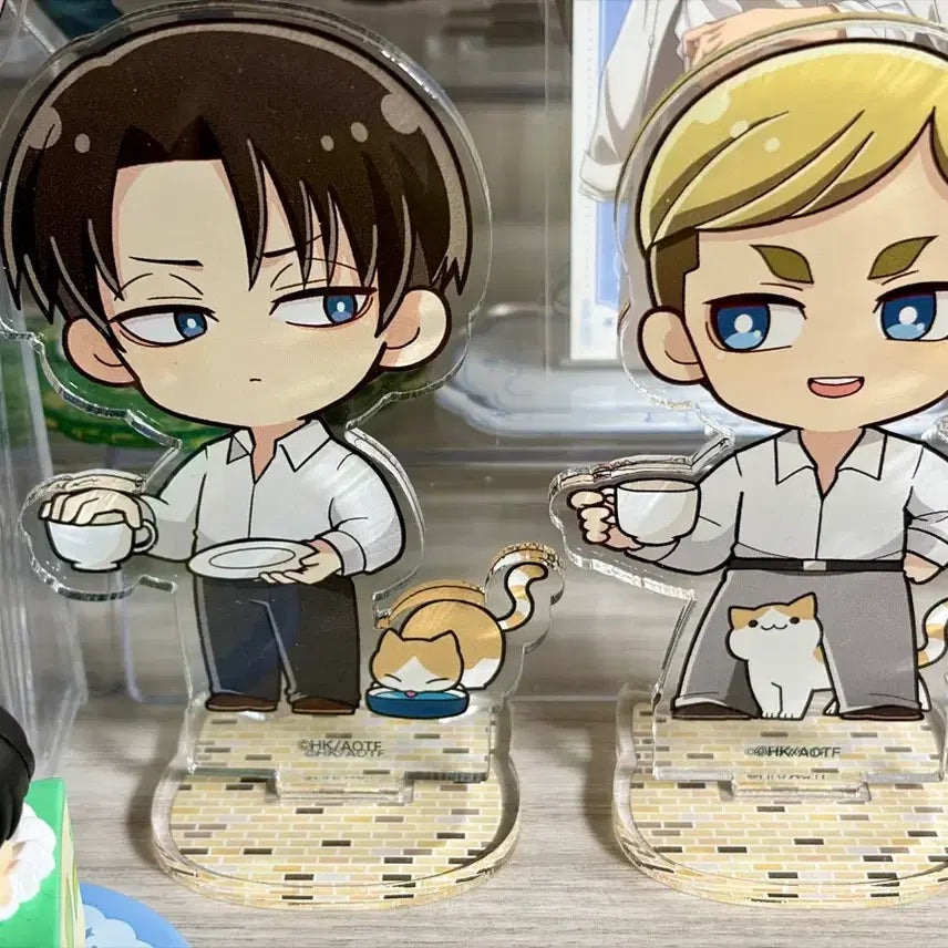[BUNJANG] Attack on Titan Acrylic Standee Set - Erwin &amp; Levi (Cat Ver.) / 진격의 거인 아크릴 스탠드 엘빈, 리바이(고양이)