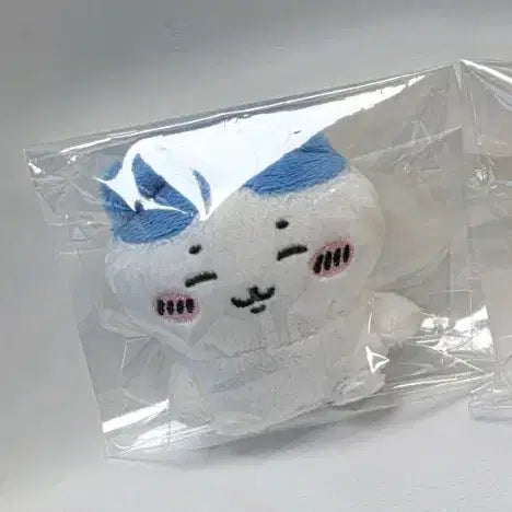 [BUNJANG] Chiikawa Sitting Plush Old Version Hachiwara / 치이카와 앉은누이 구버전 하치와레