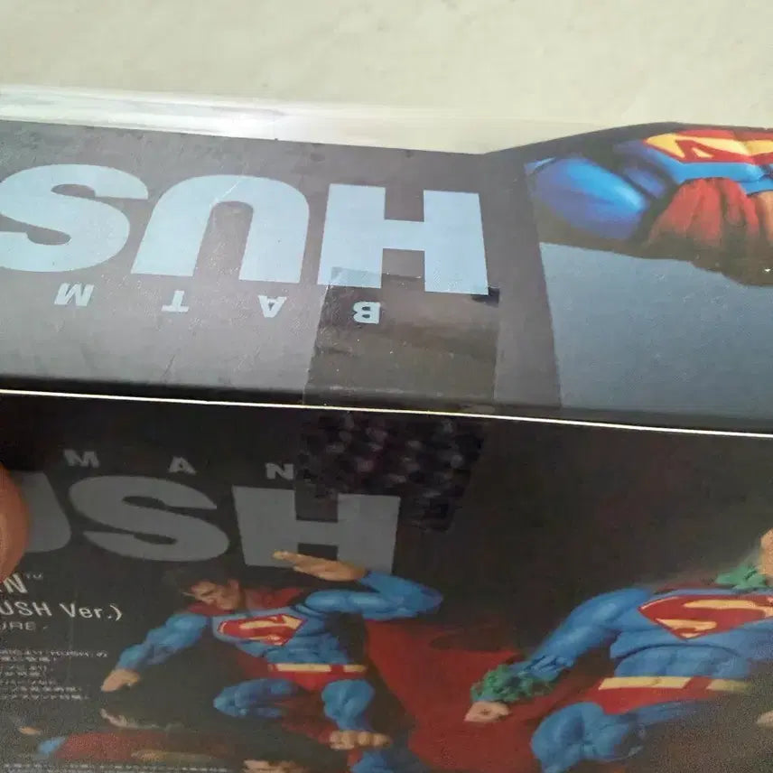 [BUNJANG] Mafex Hush Version Superman Figure / 마펙스 허쉬ver 슈퍼맨