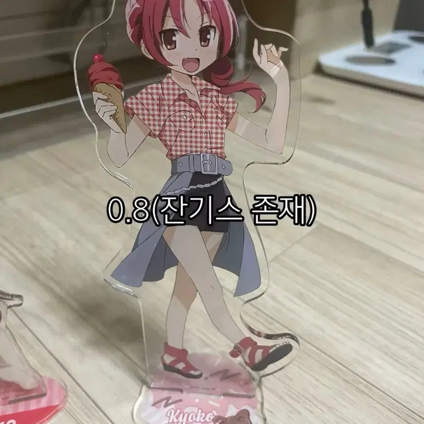 [BUNJANG] Kyoko Acrylic Stand / 쿄코 아크릴