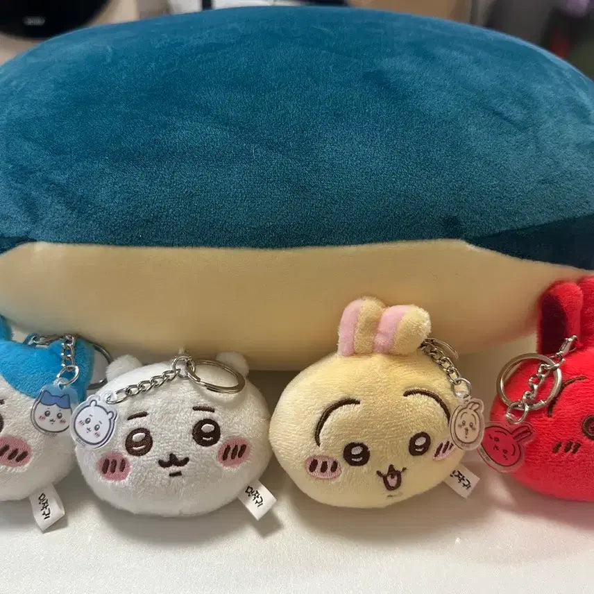 [BUNJANG] Cheekawa Mirror Keyring Set (4 Types) / 먼작귀 치이카와 거울 키링 4종 세트