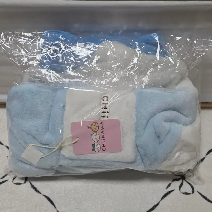[BUNJANG] Chiikawa Hachiware Official Hooded Muffler New / 치이카와 하치와레 정품 후드머플러 목도리 새상품