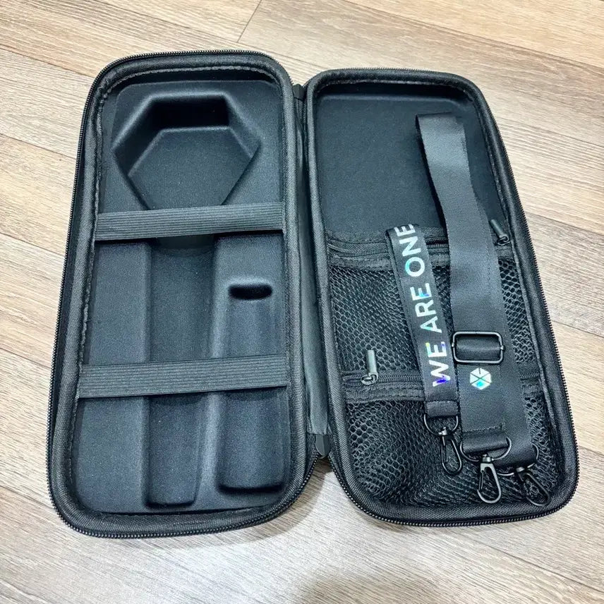 [BUNJANG] EXO Official Lightstick Pouch / EXO 공식 응원봉 파우치 엑소